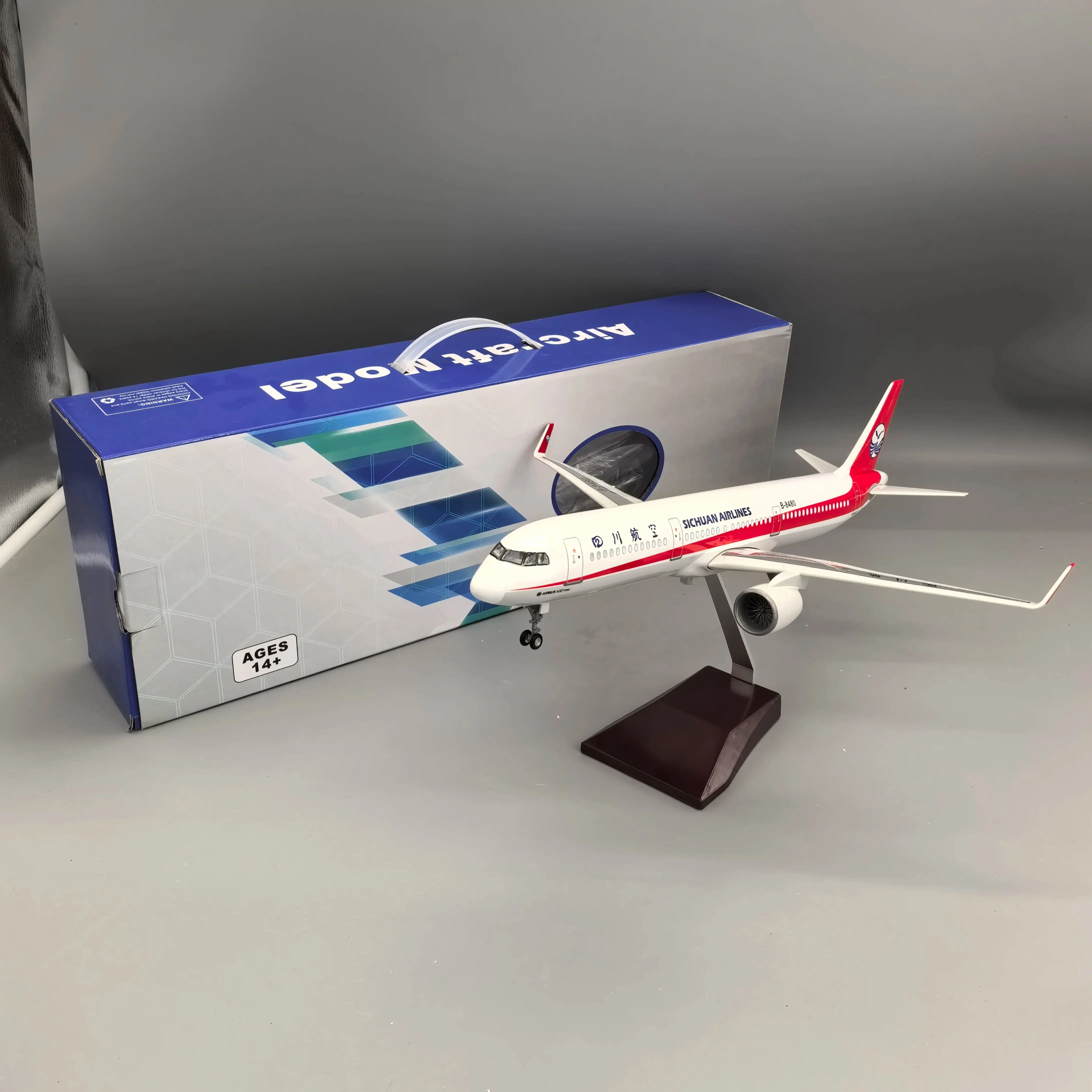 

44cm 1/100 Scale Airplane China SICHUAN Airways Model A321 Aircraft Diecast Resin Plane With Lights & Stand Decoration