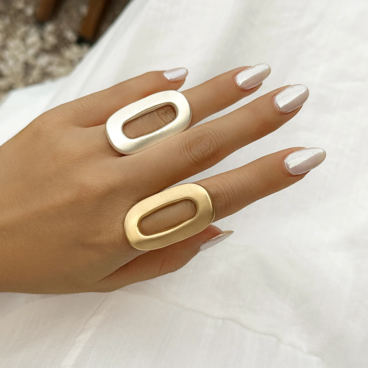 Exaggerated Big Hollow Out Geometric Oval Rings for Women Creative Adjustable Finger Matte Rings Fashion Statement Jewelry Girls