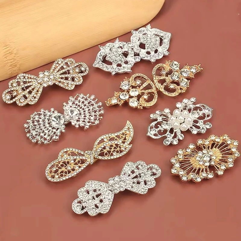 1 Pair Women Decor Alloy Cardigan Collar Clips Holder Crystal Cape Cloak Clasps Fasteners Buckle Brooch Clip