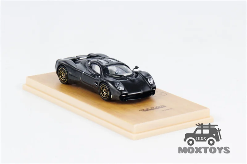 Tarmac Works 1:64 Pagani Utopia CARBON FIBER EDITION Black Diecast Model Car