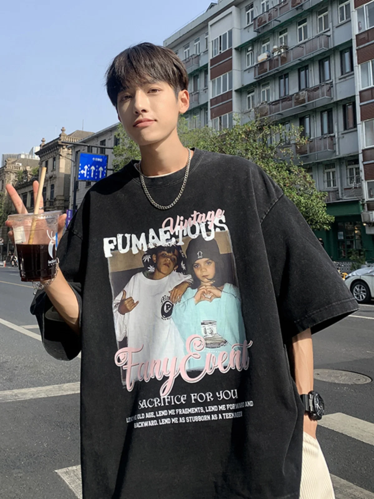 

Модная футболка с коротким рукавом для мальчиков, с круглым вырезом, с принтом, в американском ретро-стиле, летняя, дышащая, свободного кроя, для подростков.