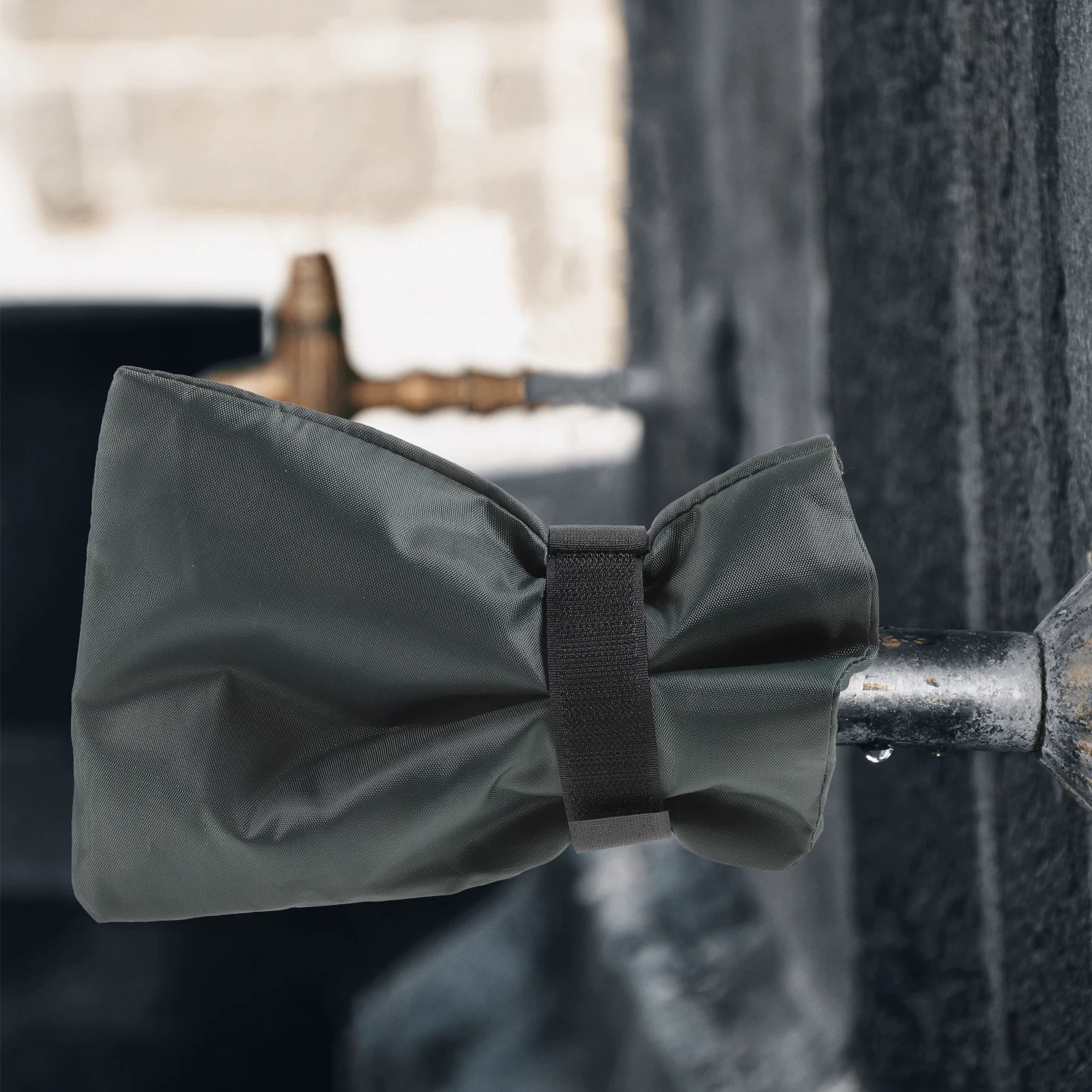 

Anti frost Outdoor Faucet Protector 17x21cm Military Green Durable Winter Tap Cover Frost Proof Waterproof Insulation Hood For
