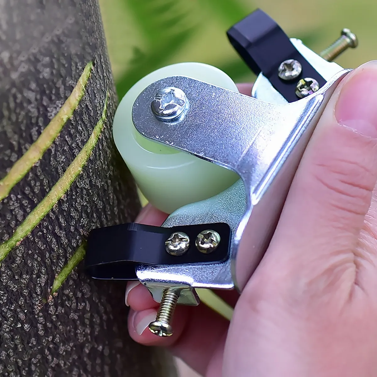 Girdling Cutter for Bark Stripping Ring Peeling Tool Garden Orchard Farm Fruit Tree Pruning Manganese Steel Iron PP Wear