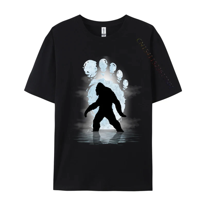 Bigfoot Footprint Moon Mens Designer Custom Tops Tees Cotton T-Shirt Cool Design Tshirts Drop Shipping