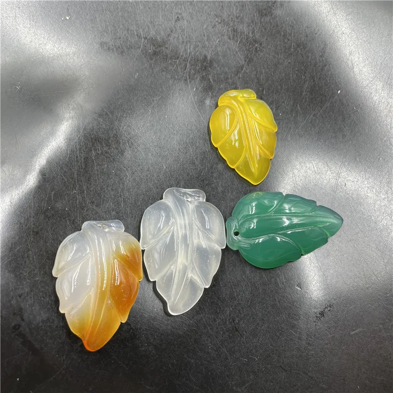 Cheap Jade Double-Sided Carved Green Chalcedony Leaf Pendant Yellow Agate Descendants of the Rich Pendant Jade pendant