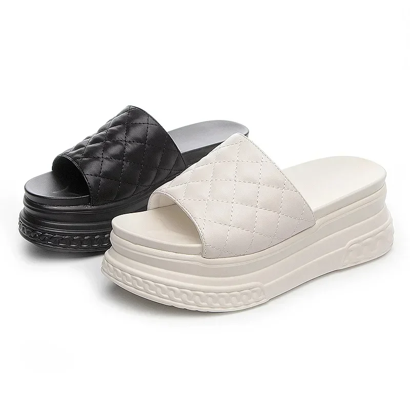 

Новые летние женские тапочки 7 см, шлепанцы на толстой подошве, женская пляжная обувь на танкетке, женские шлепанцы на высокой платформе, уличные сандалии