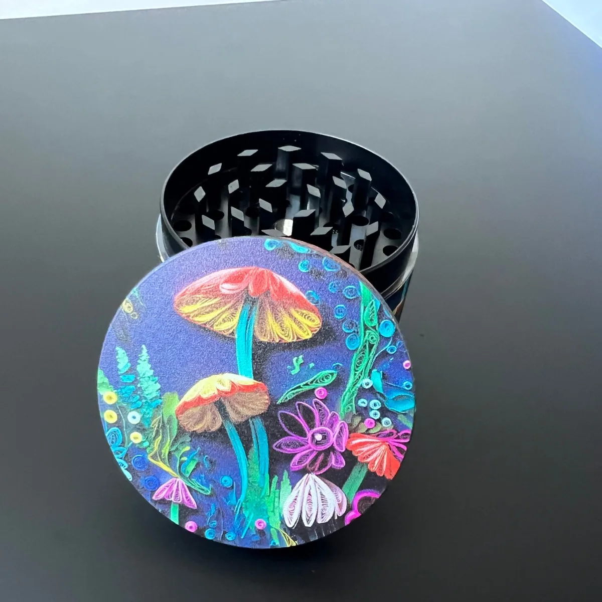 3D Floral Mushrooms Herb Grinder4-Piece Underwater Design-2\