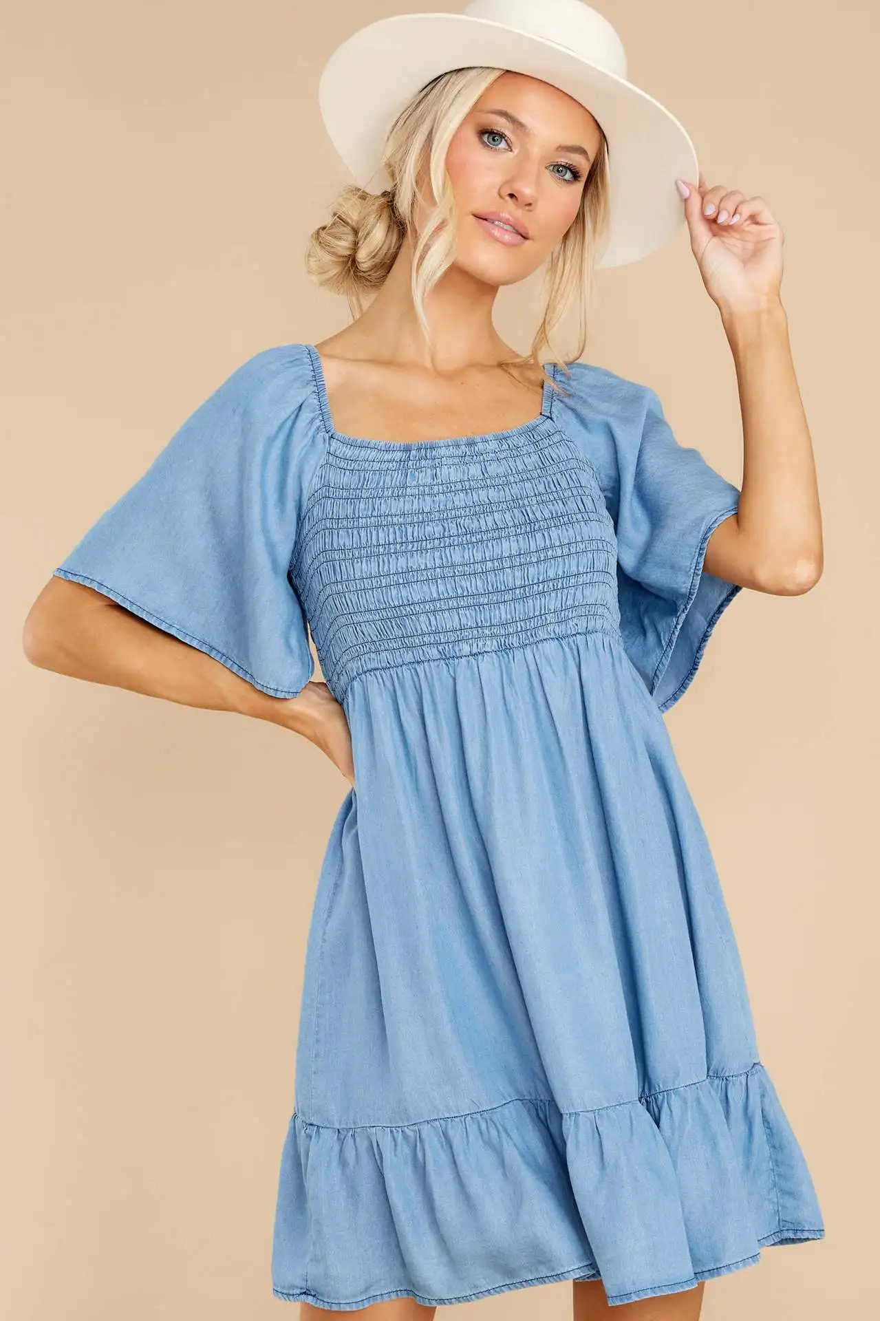 Nouvelle mode décontracté à la mode jean ample à manches courtes robe en jean lavé bleu clair couleur unie robes en jean femme Streetwear