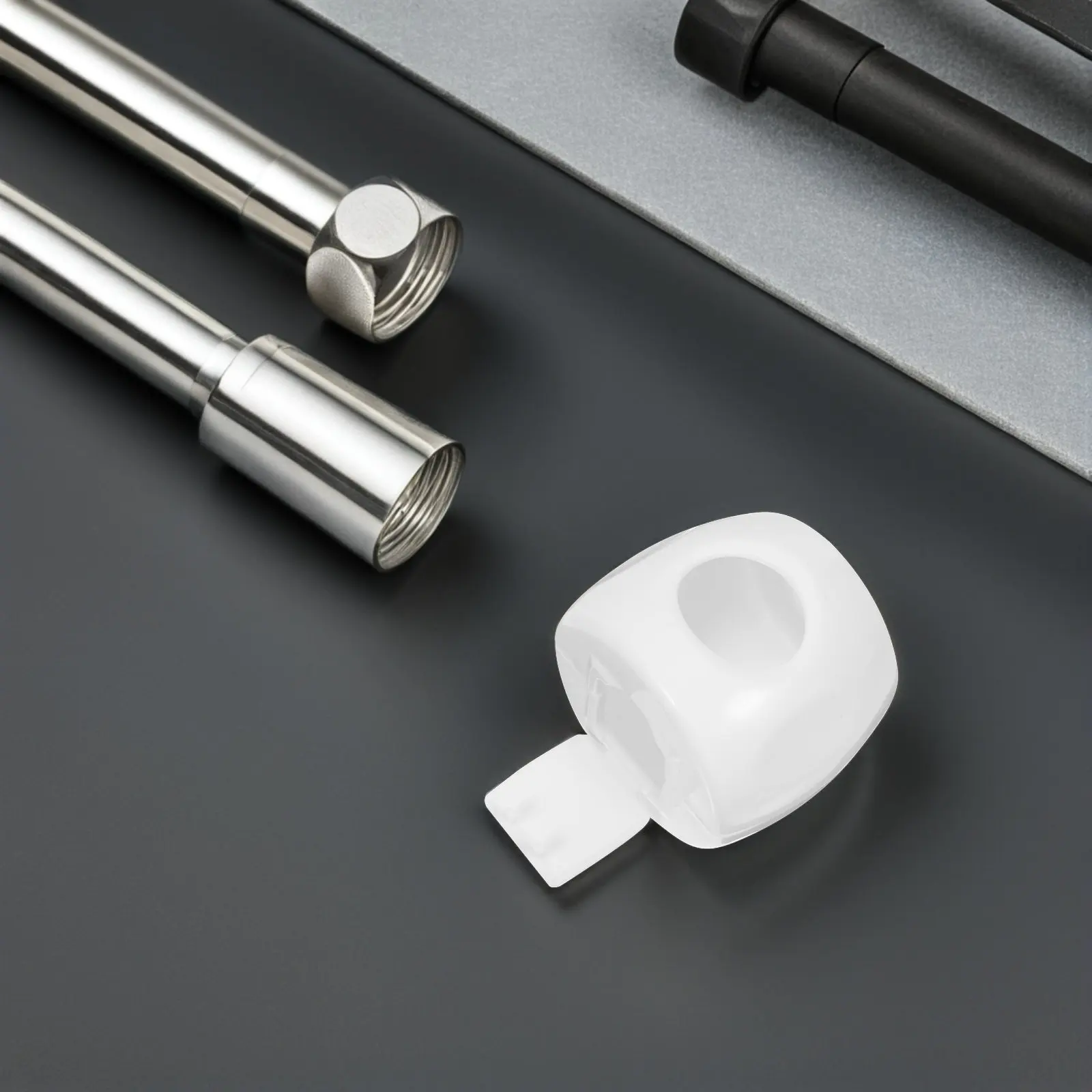 

4 шт. Защитные накладки на дверные ручки для детей, предохранительные замки для защиты малышей, легко устанавливаются и снимаются