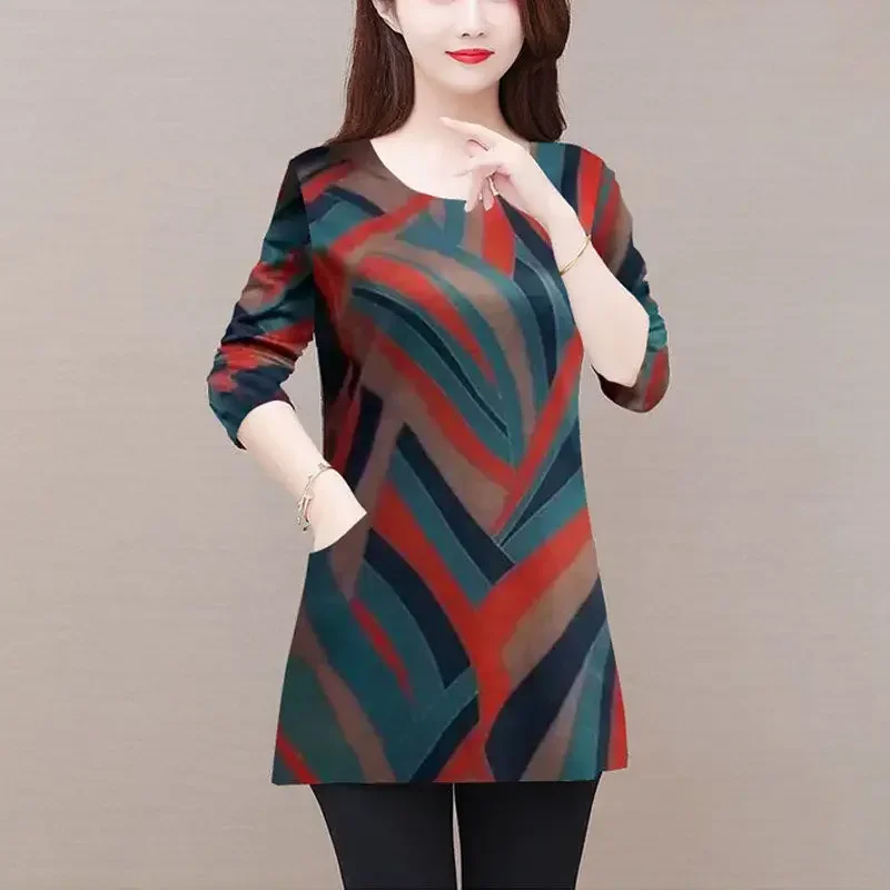 ママの長袖トップス 2024年 春秋新作 ゆったり リラックス スリム ファッション 中高年向け 丸首 プリントTシャツ