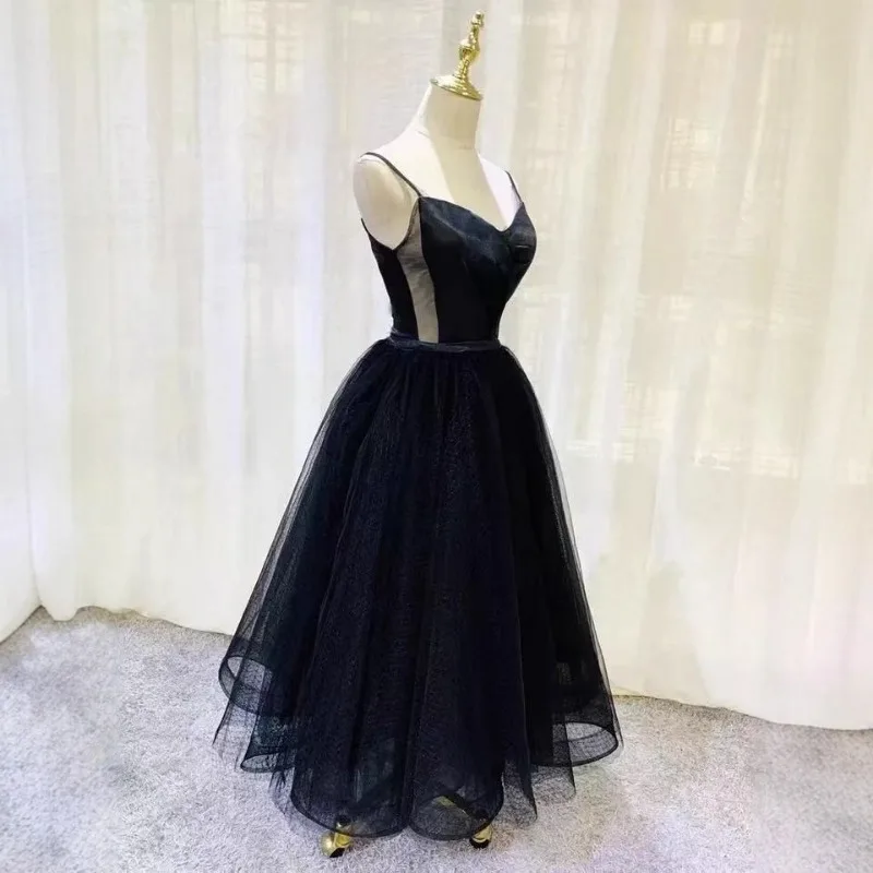 

Черное вечернее платье в стиле Хепберн, новинка 2025, банкетное темпераментное платье на одно плечо для женщин, тонкое
