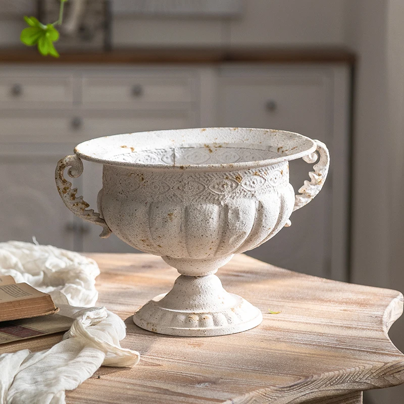 Vintage Trophy Cup Planter Pot, Distressed White Iron Flower Vase, 34.5x30x21.5cm, 0.88kg