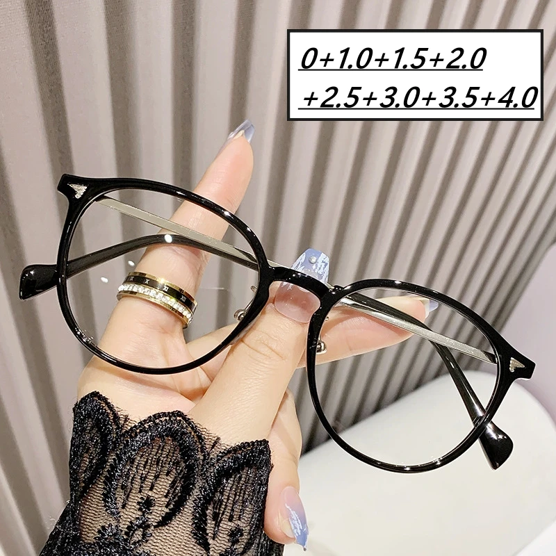 Retro Luxury Design Reading Glasses for Women Ultralight HD Lens Far Sight Eyeglasses Unisex Men Round Frame Presbyopia 0+4.0