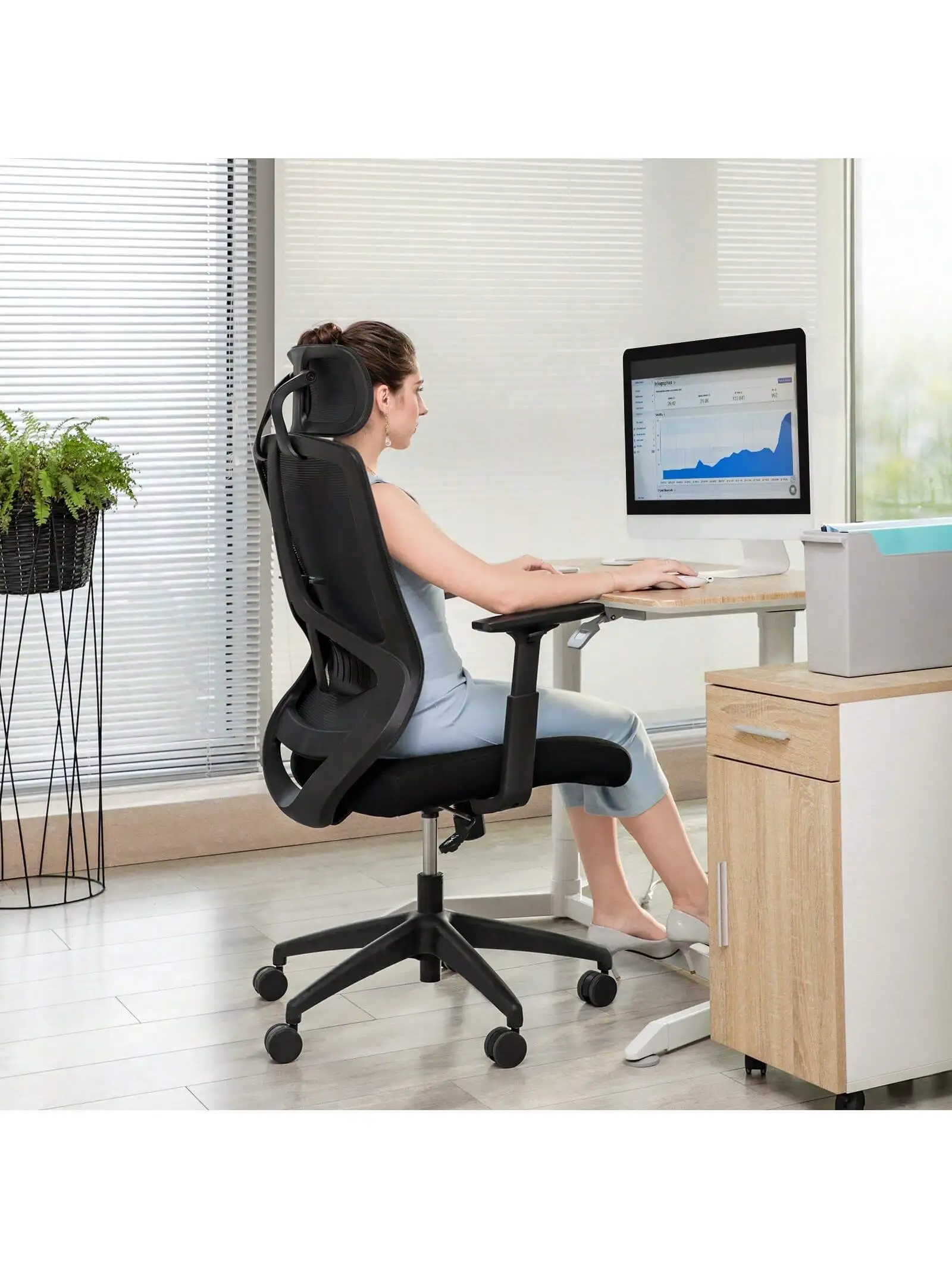 SONGMICS sedia da ufficio, sedia ergonomica, sedia da scrivania con supporto lombare, meccanismo di inclinazione, braccioli regolabili e