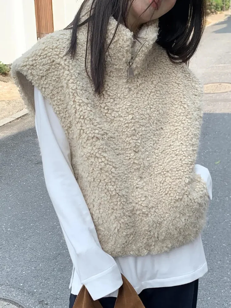 Streetwear Y2K Faux Lamb Vest Women Vintage Stand Collar Warm Vest Winter Casual Female Zipper American Harajuku Retro Tops Vest
