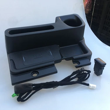 With USB Charging Wireless Charger Armrest Storage Box Tray  For Toyota Land Cruiser FJ70 FJ76 FJ77 FJ78 FJ79 LC70 LC76 LC77 LC7