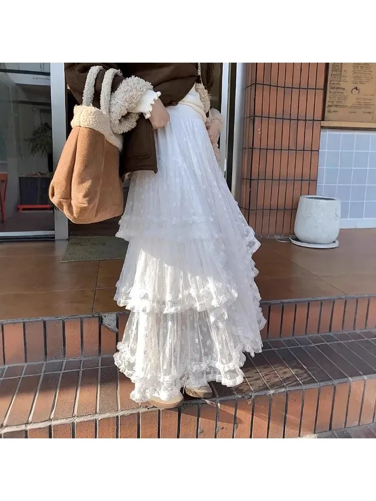 Korean white and black heavy industry splicing irregular mesh skirt women's spring, summer, autumn and winter high-end versatile