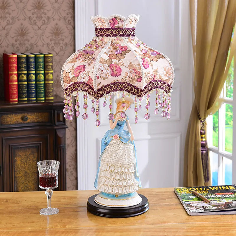 European ceramic ornaments high-end western beautiful women living room desk decoration art desk lamp