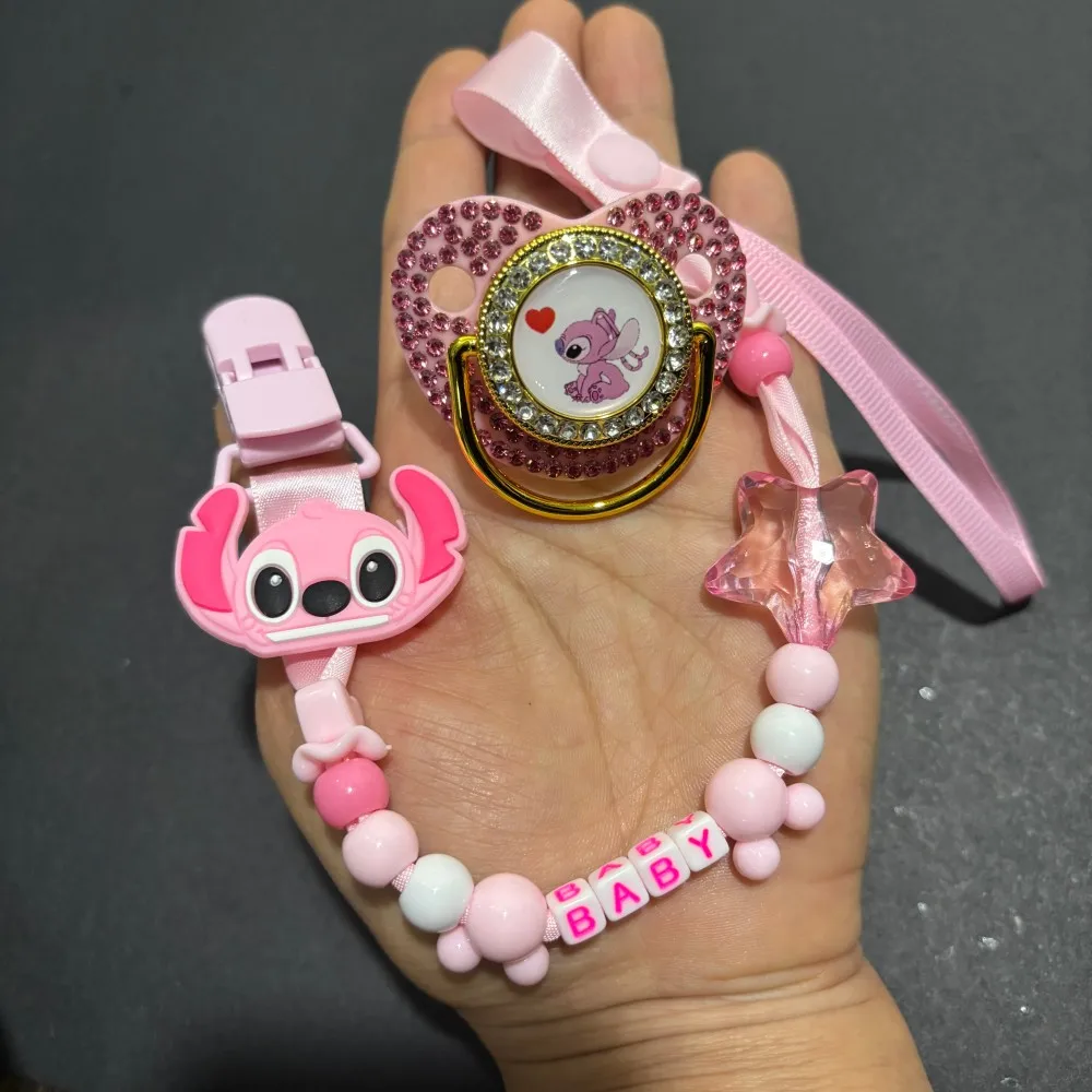 

Детская соска-пустышка (с защитным колпачком) и милым аниме-принтом. Держатель для соски для новорожденных. Подарок для новорожденных. Подарок на детский праздник для мальчиков/девочек.