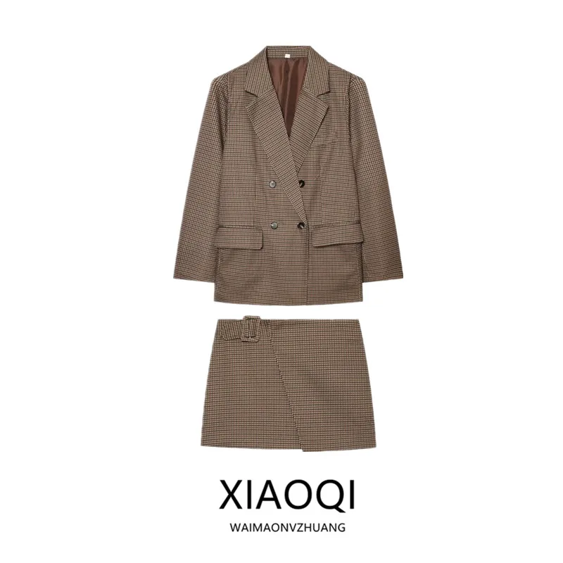2026 Autumn New Women's Commuter Plaid Print Button Loose Shoulder Pad Jacket Outerwear Stylish Business Casual Coat