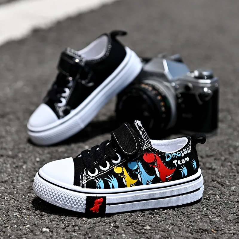 Scarpe di tela del fumetto dei bambini per le scarpe basse casuali delle ragazze dei ragazzi scarpe da ginnastica antiscivolo traspiranti