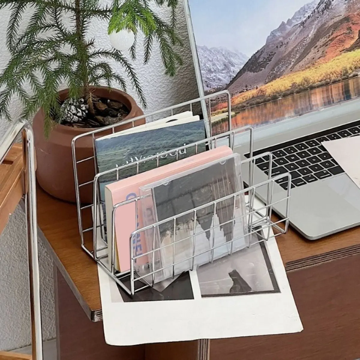 1Pcs Three-Tier Iron Hollow Magazine Bookshelf Newspaper Storage Holder Organiser Book Rack Home Shelf Storage Basket