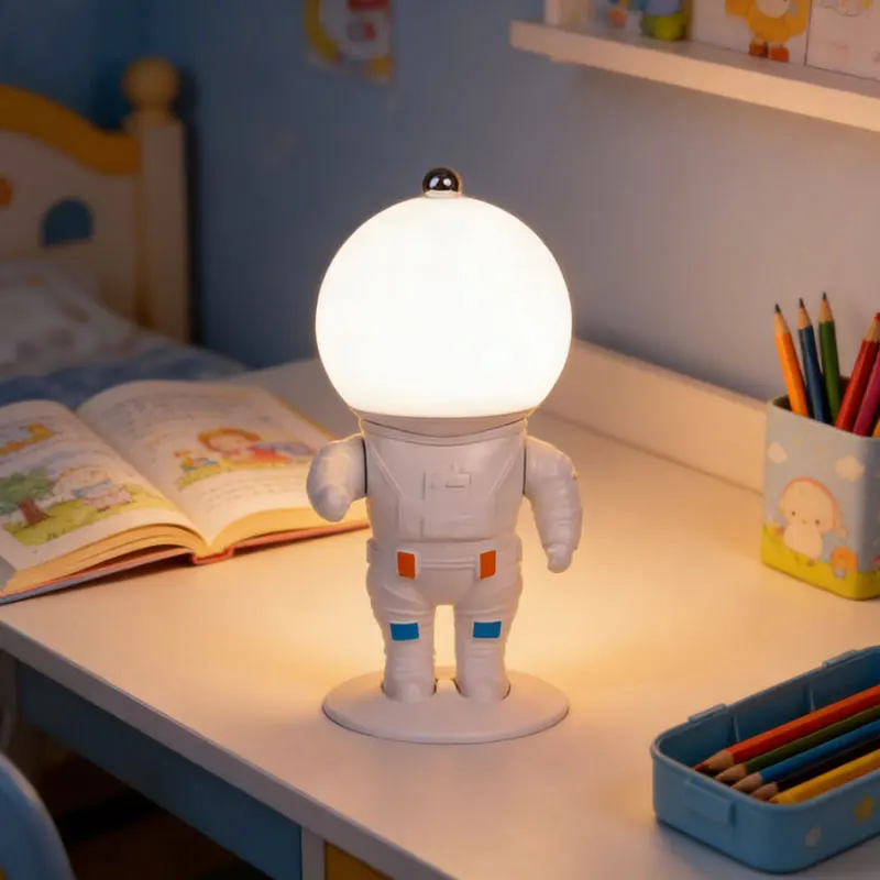 

1pcs Portable Table Lamp Astronaut Shape Desk Lamp Night Light Bedside Lamp Room Decor Home Decoration Lighting Lamp for Bedroom