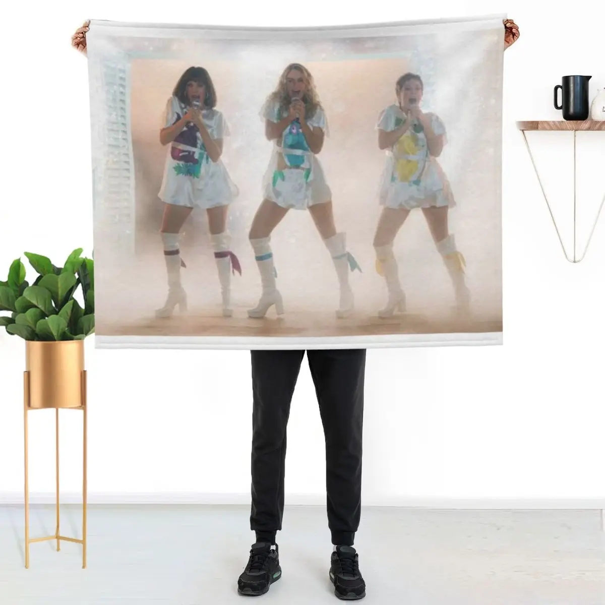 Donna and the dynamos Throw Blanket Sofa Throw For Baby Camping Heavy Comforter Plush Blankets