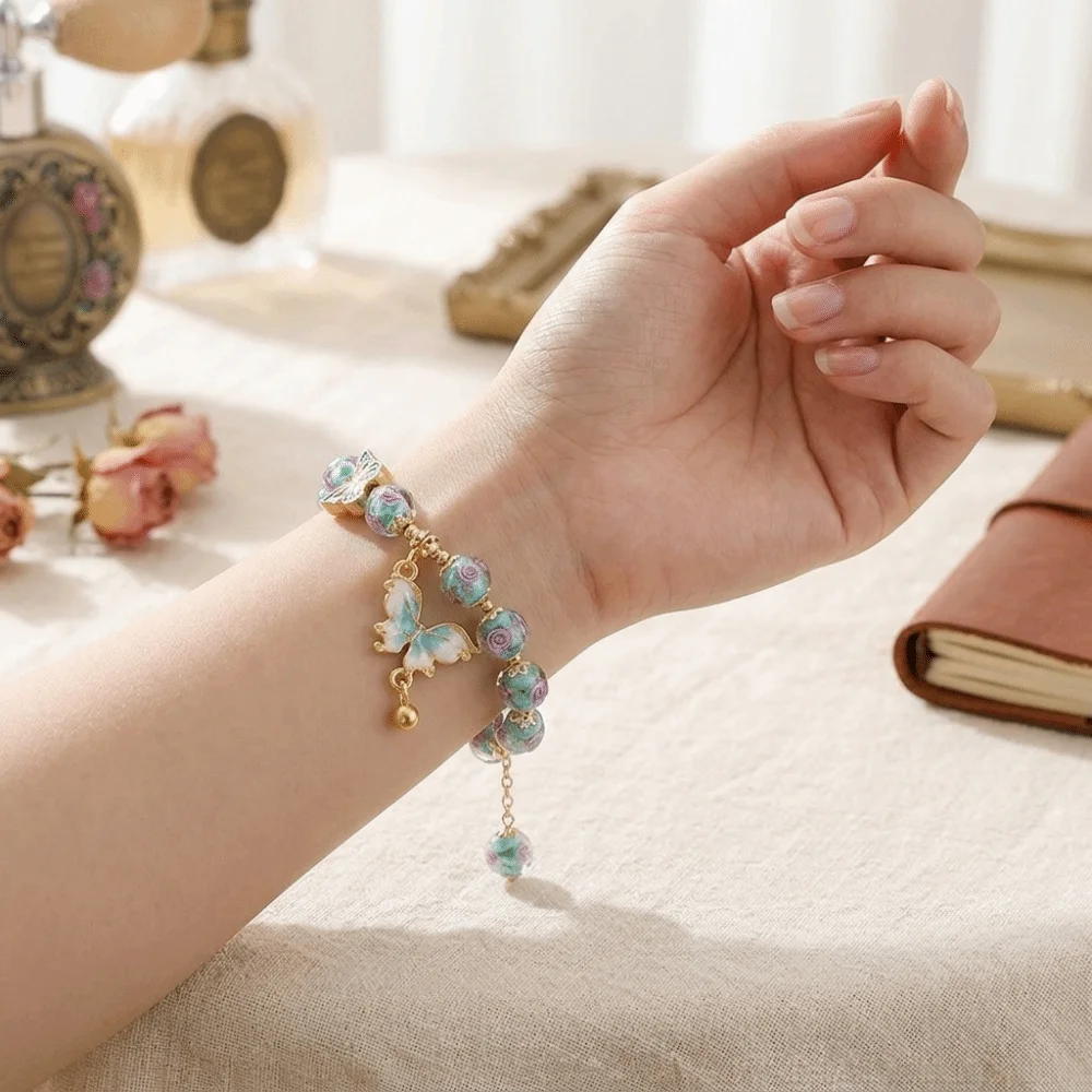 Skin-Friendly Beaded Hand Chain Enamel Drip Technique Delicate Rose Bracelet Sweet Vintage Style Handmade Jewelry