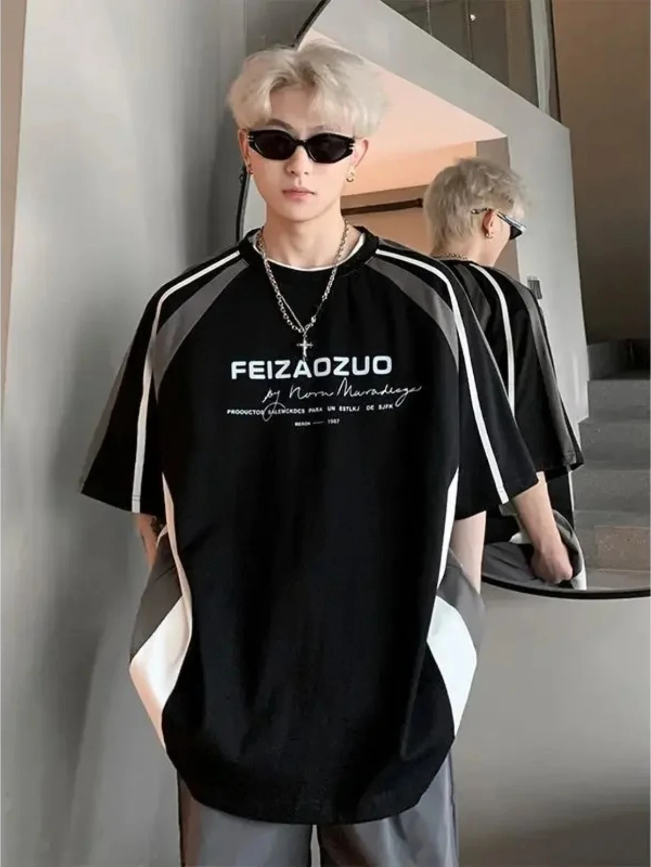 

Vintage Hip Hop Fashion Oversized T-Shirts Patchwork Printed Man Short Sleev Loose American Style Half Sleeve Shirt Black Tops