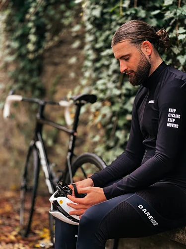 Imagen 2 del producto DAREVIE-Camiseta de ciclismo térmica para hombre, Jersey de ciclismo de lana de invierno, ropa de bicicleta transpirable cepillada suave y cálida de manga larga