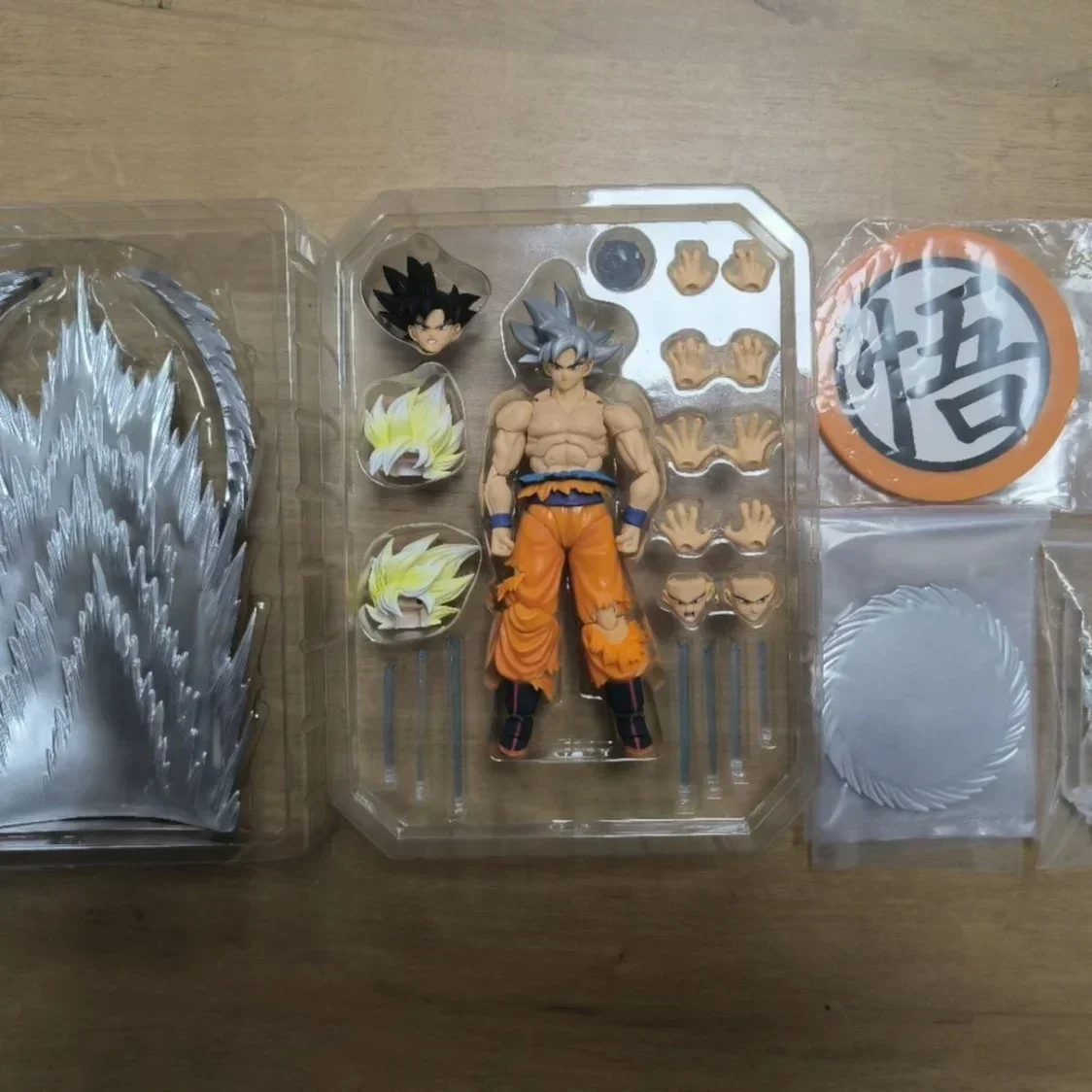 

In Stock SHF Dragon Ball Black Hole Model Perfect Freedom White-haired Goku Model Action Figure Toy Collection Toys Gifts