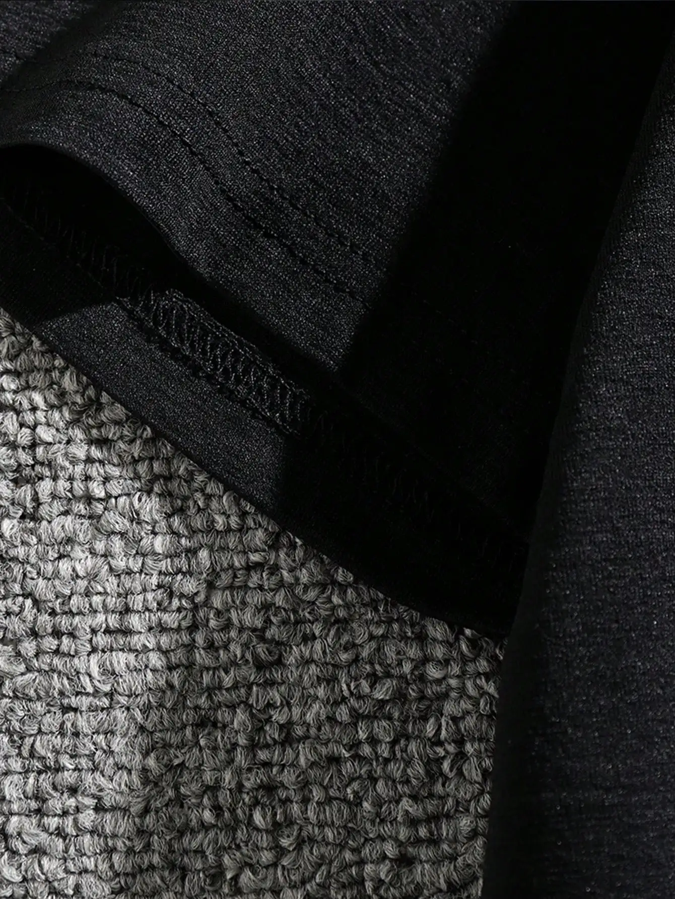 LIMITED EDITION 1970 Men's T-Shirt - Casual Crew Neck With Geometric Design, Machine Washable - Perfect For All Seasons