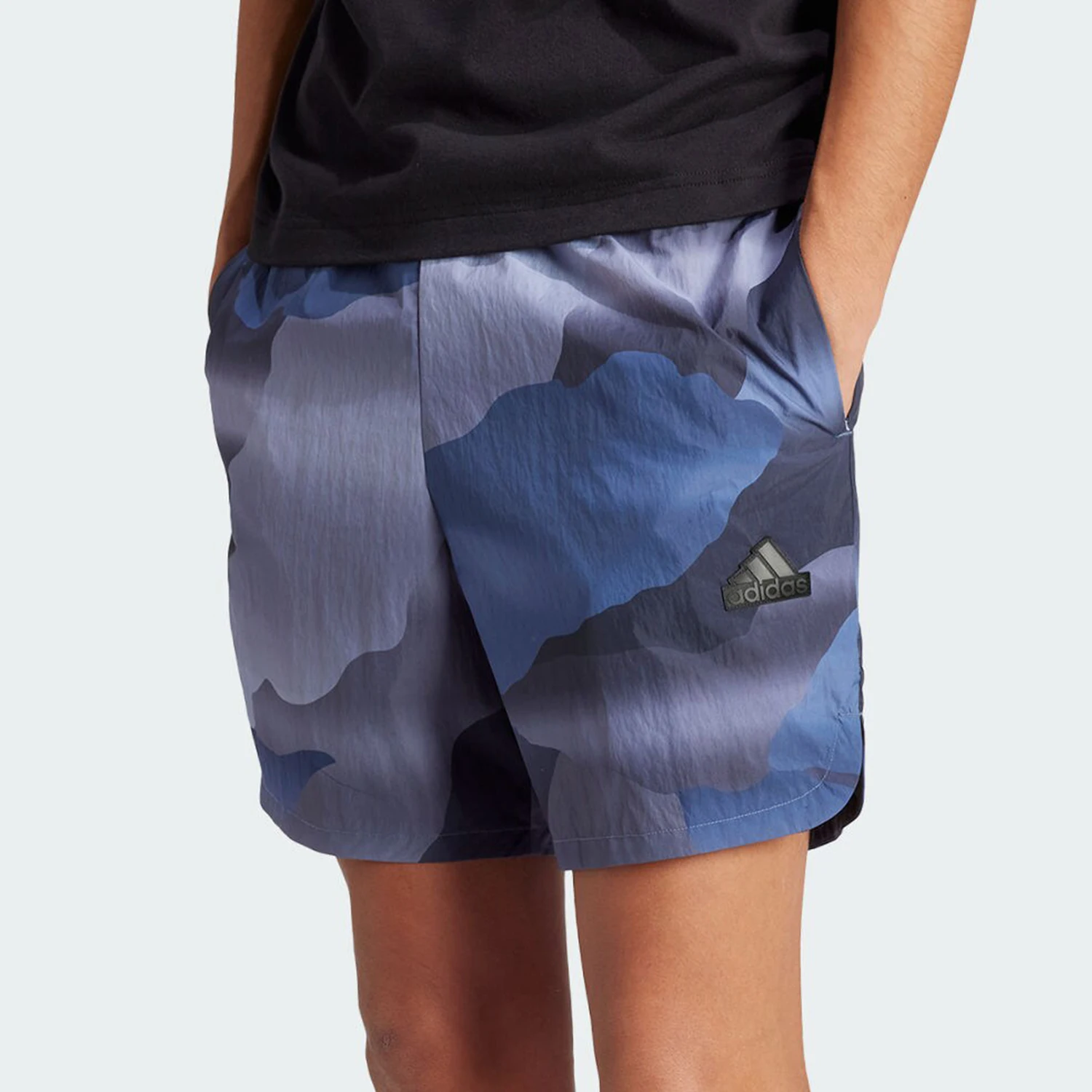 

Adidas genuine Urban Revival Men's Woven Casual Sport Shorts IS3338