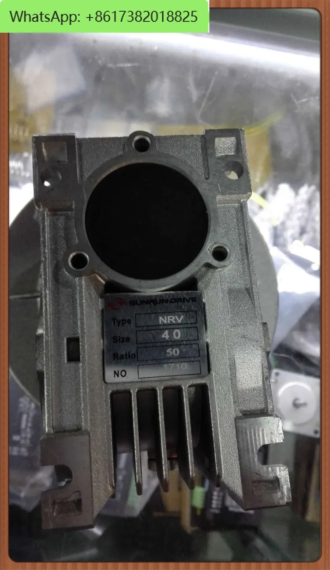 

Turbine gear reducer RV040 1:50 input hole 14 key 5 output hole 18 RV gear reducer