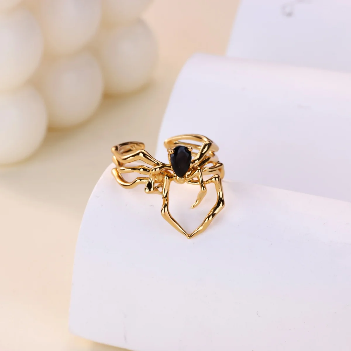 

Stainless Steel Spider Rings for Women Gold Color Dark Retro Black Gem Spider Ring Hip-Hop Anniversary Jewelry Accessories