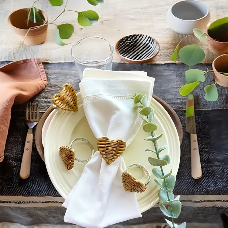 Napkin Holder Set of 50 Handmade Heart Shape Acacia Wood Dining Table Napkin Ring Classic Everyday Thanksgiving Holiday Christma