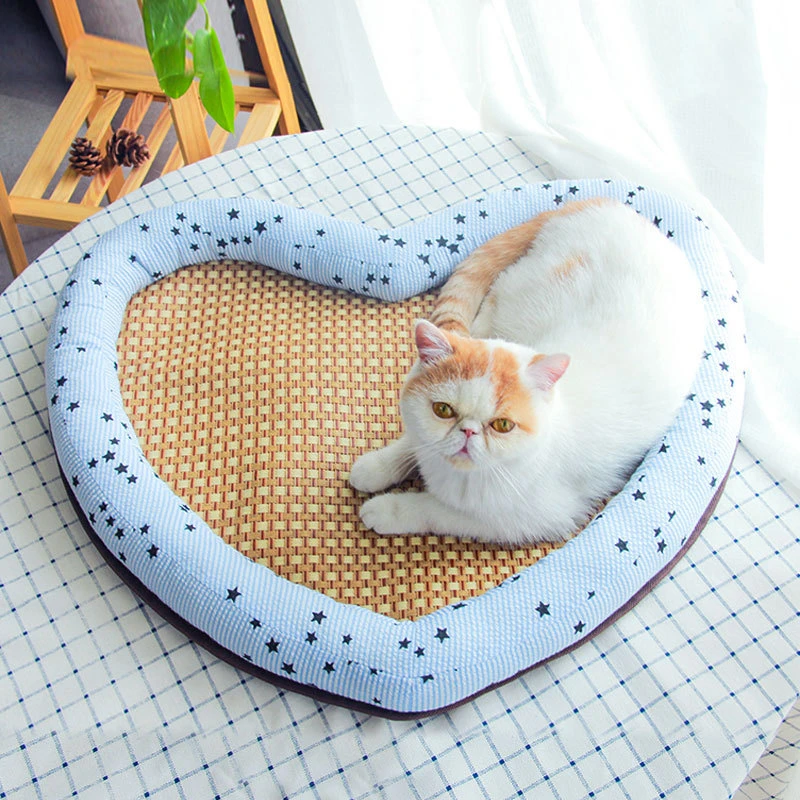 Pet Bed Summer Rattan Mat Cat Basket Heart-shaped Kitten Nest  Cool And Cozy Pet Mat， Washable Cushion Small Cats Dog Nest