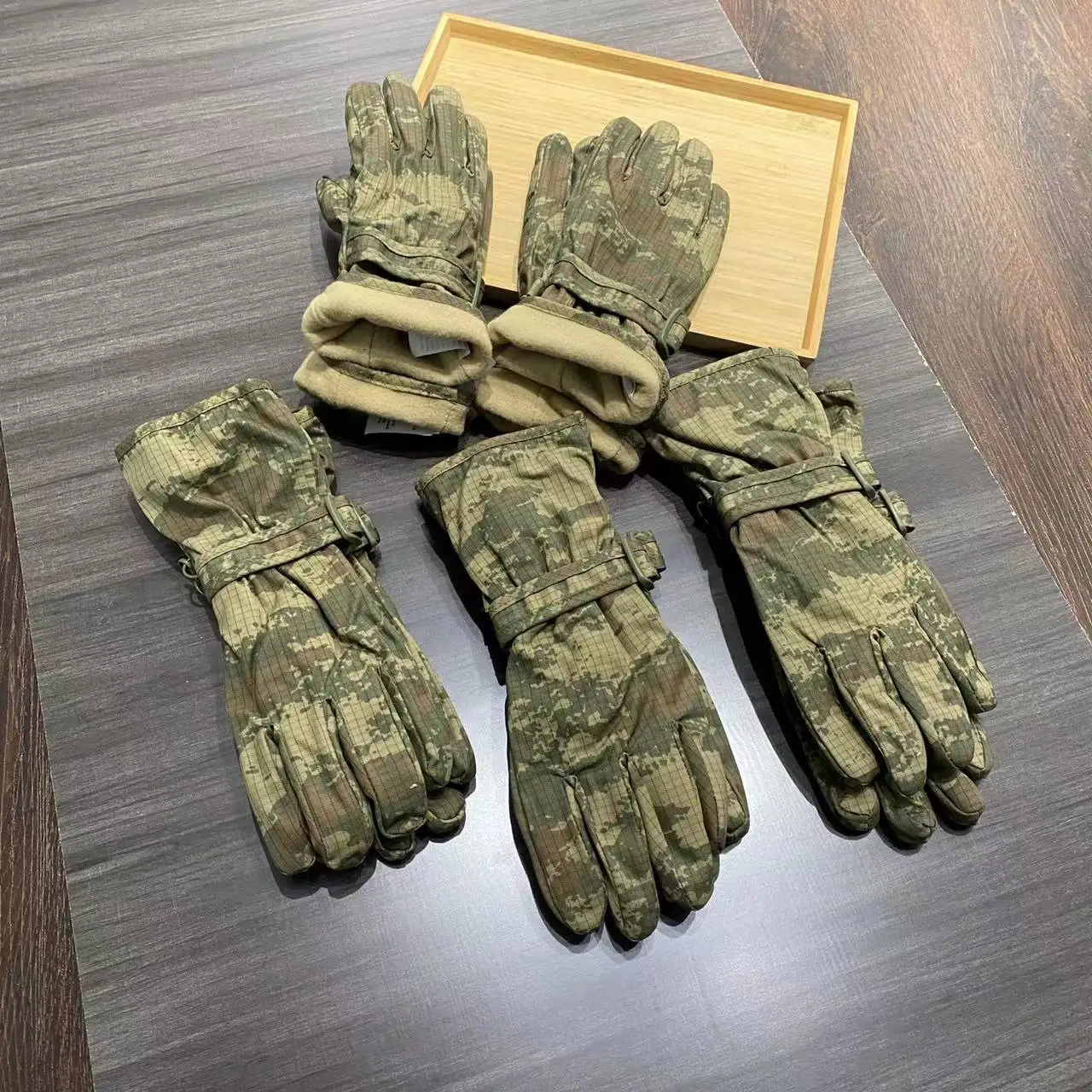 Guantes deportivos tácticos de camuflaje, a prueba de viento, impermeables, de felpa, cálidos, para montar al aire libre, Otoño e Invierno