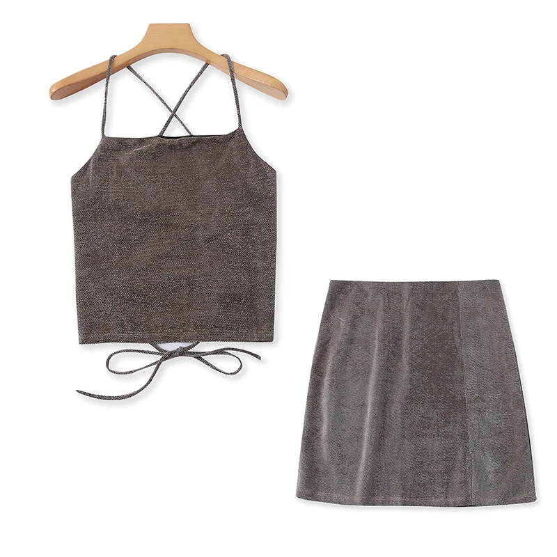 

Комплект из укороченной юбки и топа с регулируемыми бретелями, однотонный, с блестящими нитями, облегающий, с эффектом коррекции фигуры, дизайн «обхватывающий силуэт» для женщин