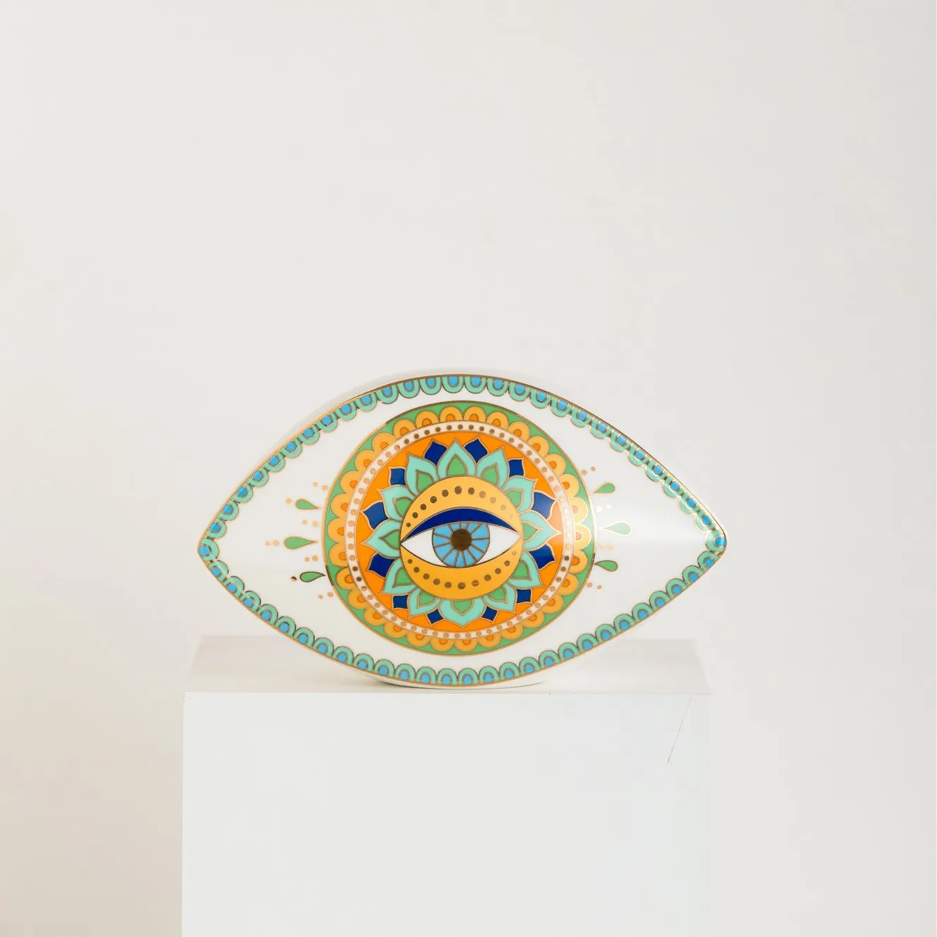 European Luxury Ceramic Eye Of Providence Home Decor Living Room Table Bookcase Ornaments Evil Eye Sculptures Devil's Eye Statue