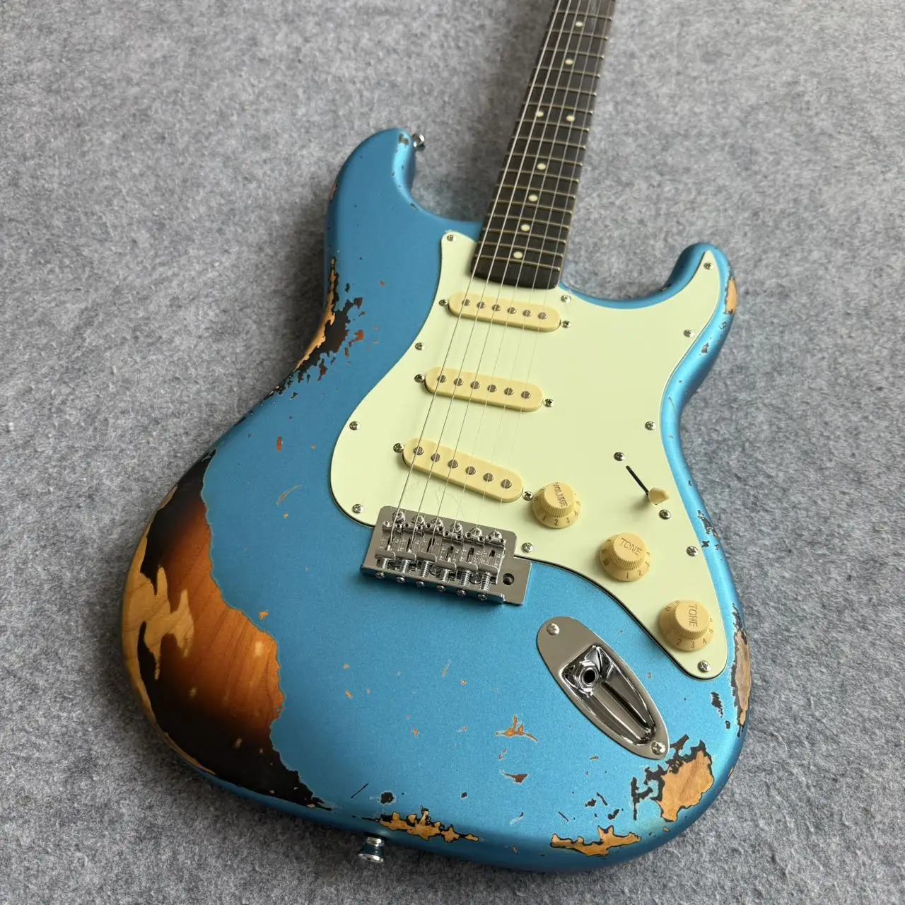 2026 Hot Sale Style Guitar SSS Pickups yellow pickguard guitar