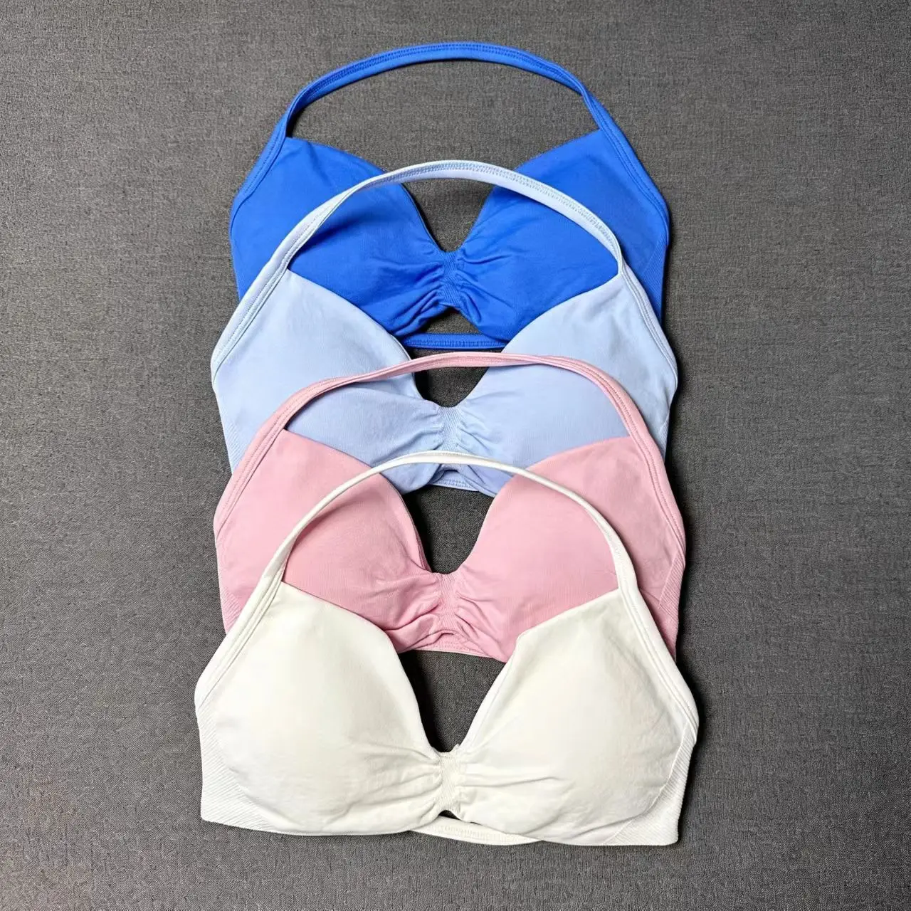 DFHE sports bra with seamless neck hanging, thin shoulder straps and high support pleat design, suitable for fitness, exercise,