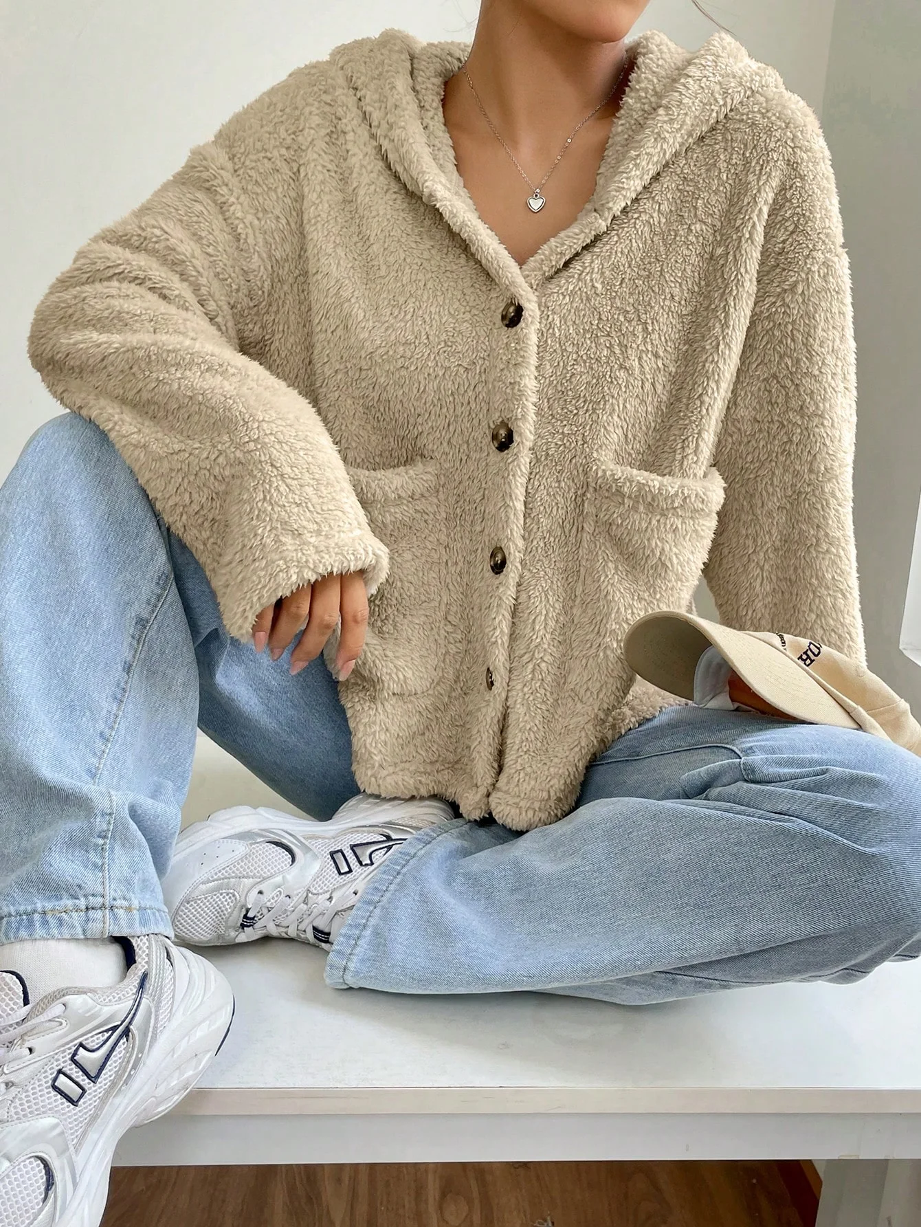 Abrigo de piel de manga larga con capucha para mujer, ropa de abrigo cálida y elegante para otoño e invierno