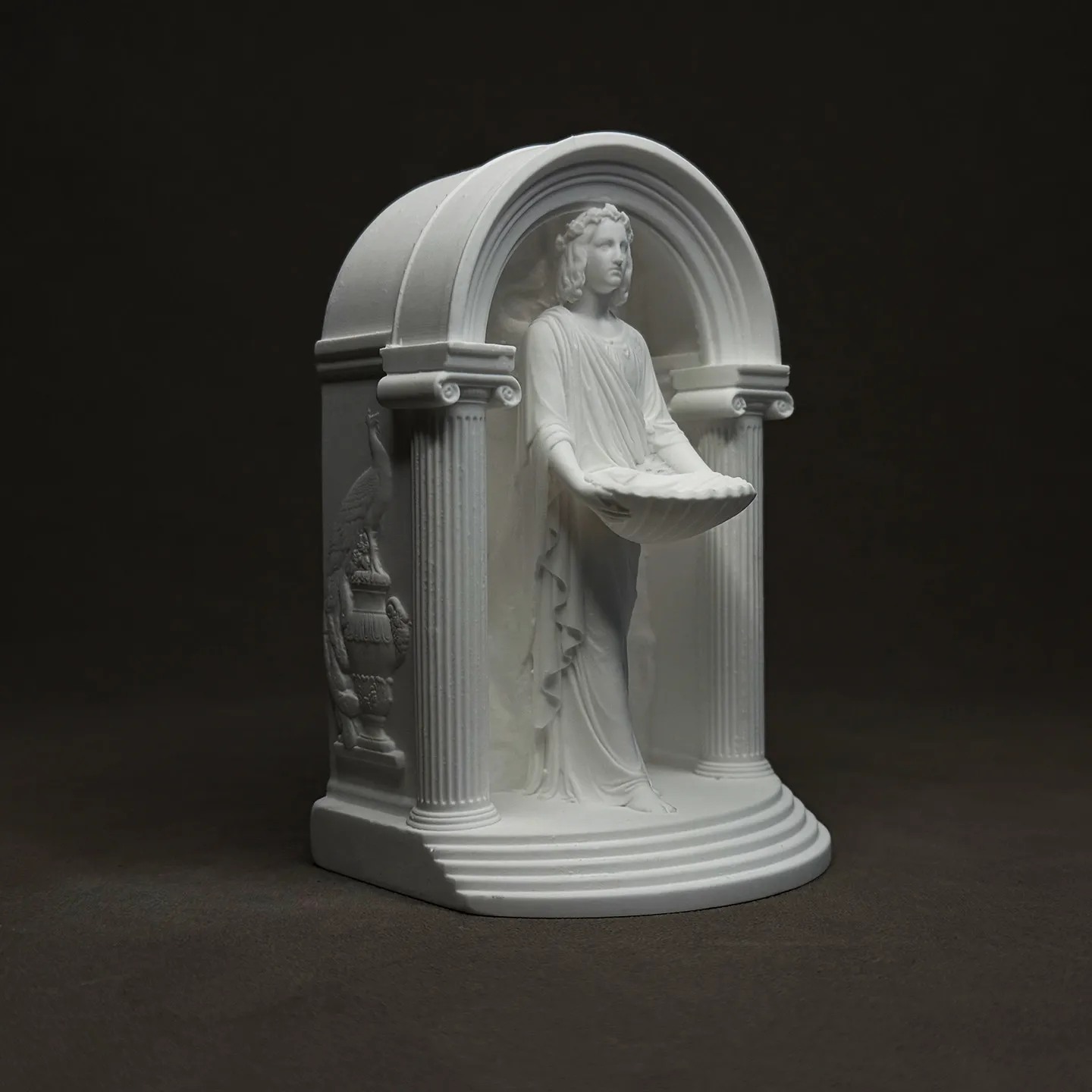 Plaster goddess statue, classical European decorative tabletop art ornament, photography prop, bookshelf decoration