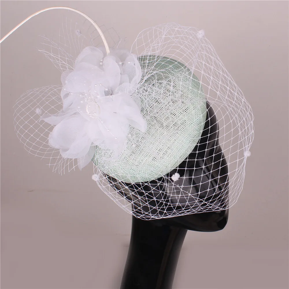 

Women Feather Fascinator Hat Flower Headband With Clip Ladies Cocktail Tea Party Headwer Kentucky Derby Net Hair Accessories