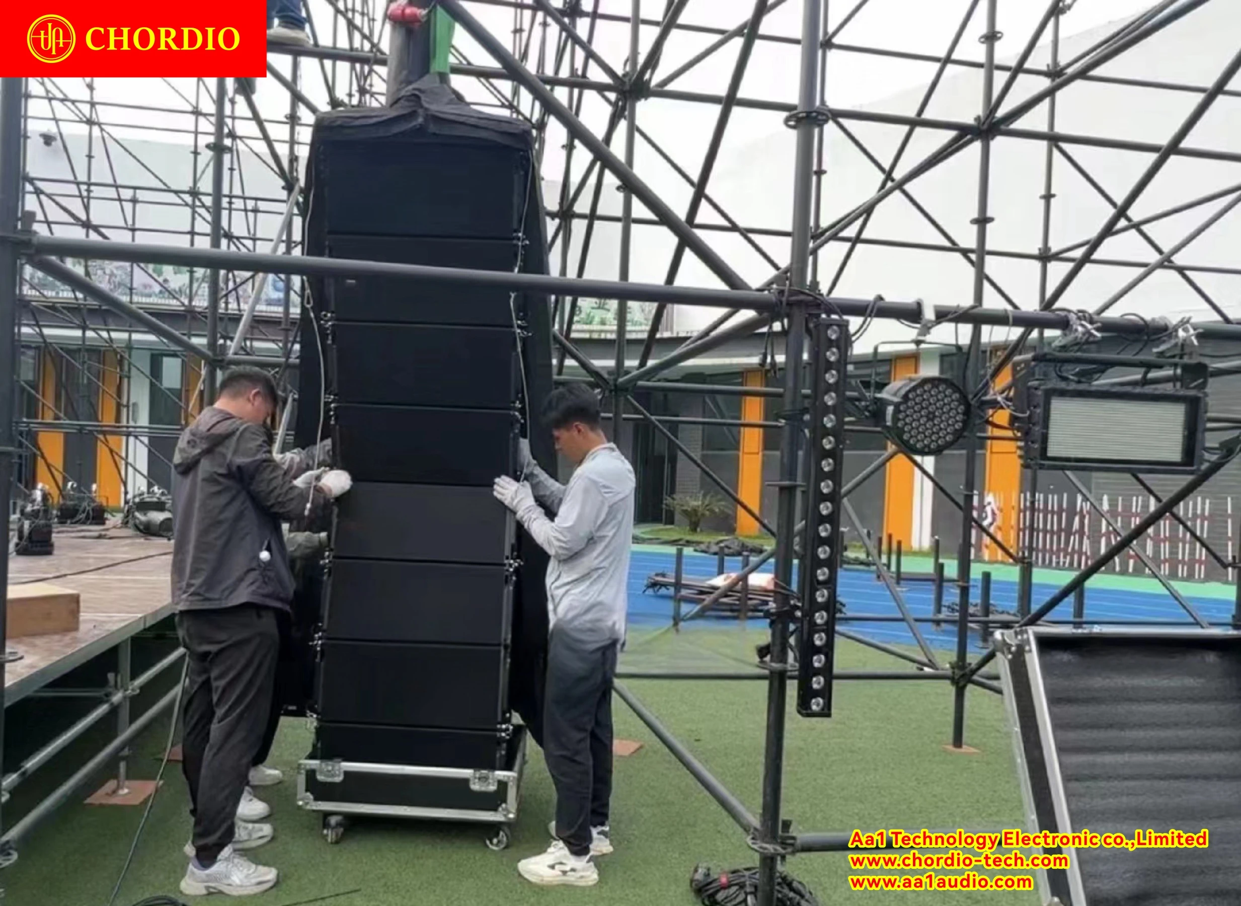 Picture 5: Professional Column Speaker Sound System Line Array Audio Speaker Sound pa System Monitor Speaker Active Sub Loudspeaker
