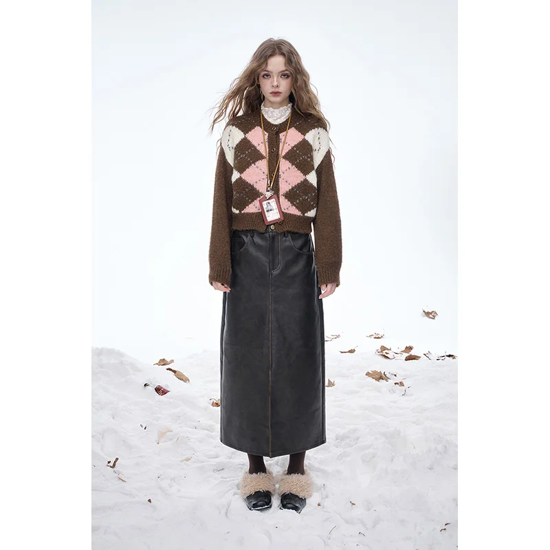 ELFSACK 2025 hiver nouveautés Y2K doux Preppy diamant ligne graphique col rond recadrée pull pour les femmes