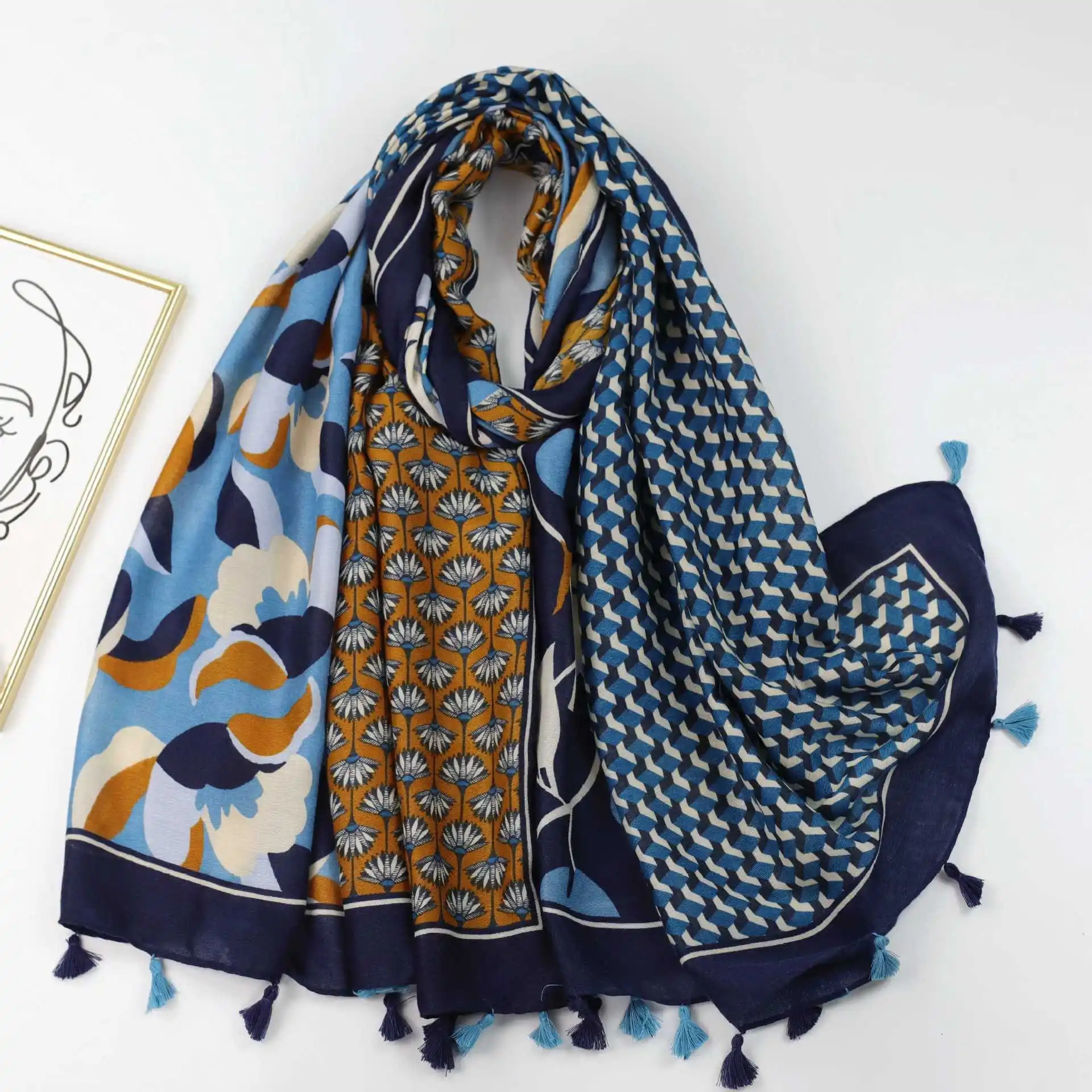 2023 Newest Women Printed Pattern Scarf Cotton Voile Tassel Scarf Shawls