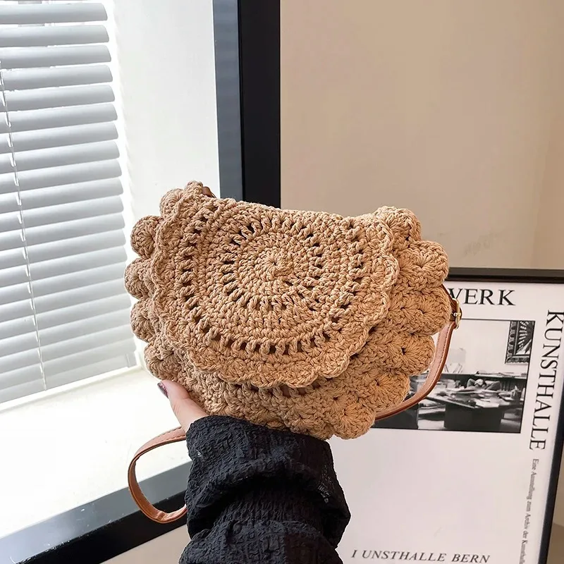 

Тканые маленькие сумки на плечо для женщин, новинка 2023 года, весенний стиль, тканая сумка для отпуска, универсальная женская сумка через плечо для телефона